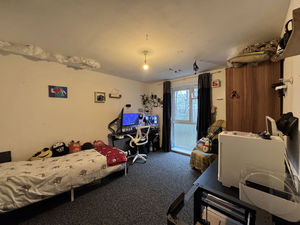 Photo 6- click for photo gallery